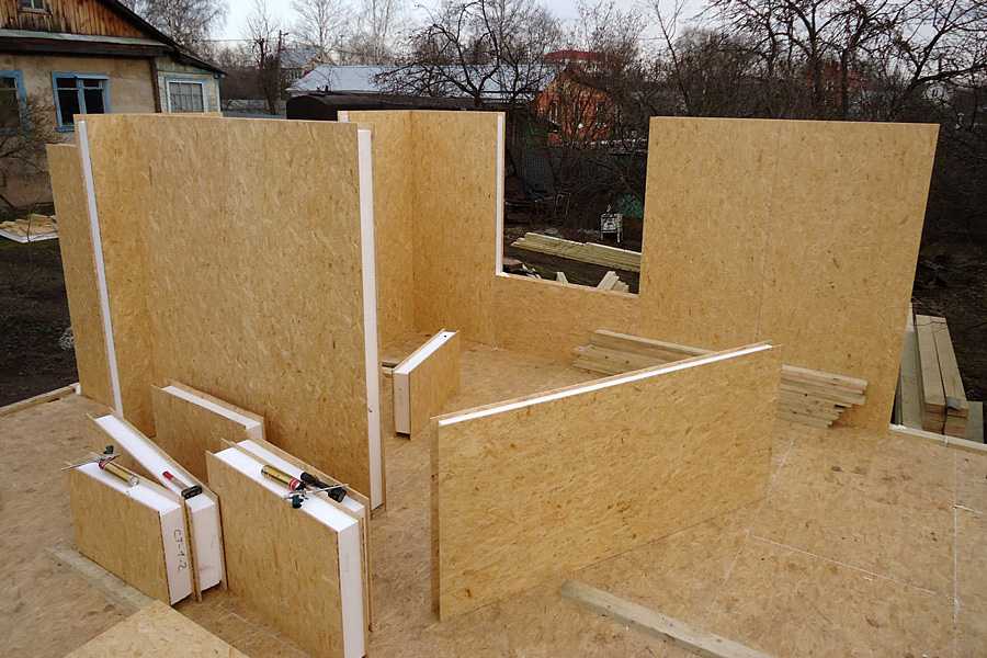 Дом из осб-панелей: летний домик из плит своими руками, проекты дачных домов и пошаговая инструкция строительства