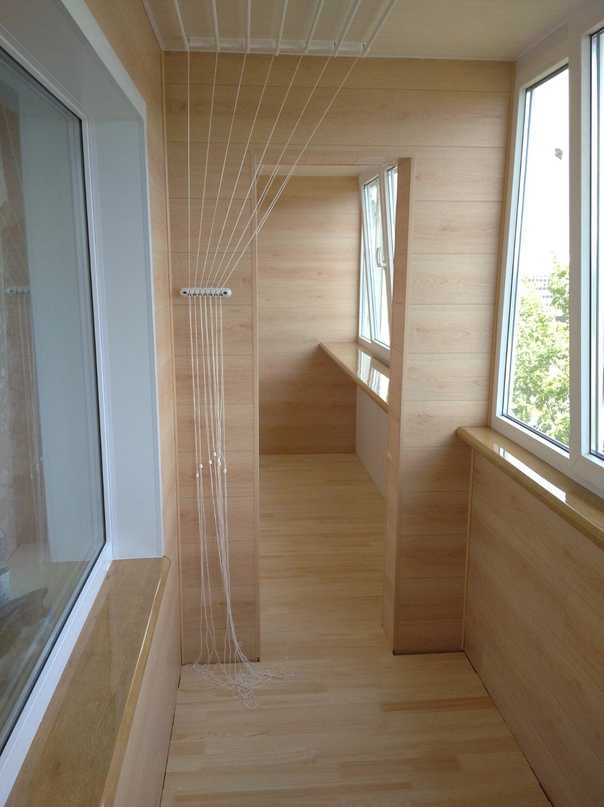 Открытый балкон (76 фото): варианты дизайна, советы по отделке, идеи оформления балкона со шкафом, выбор плитки и мебели