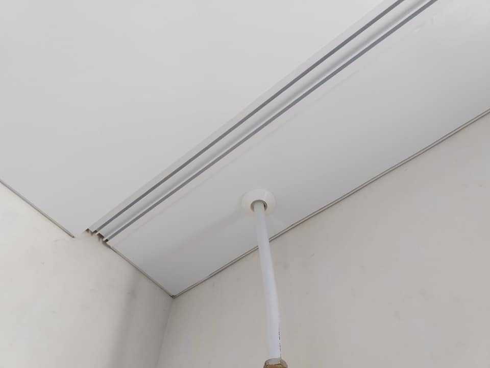 Гардина под натяжным потолком: как сделать, и какие материалы потребуются