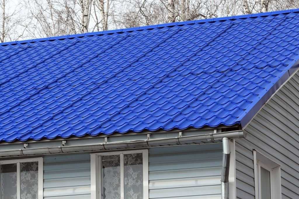 Чем дешевле покрыть крышу сарая - строительный журнал