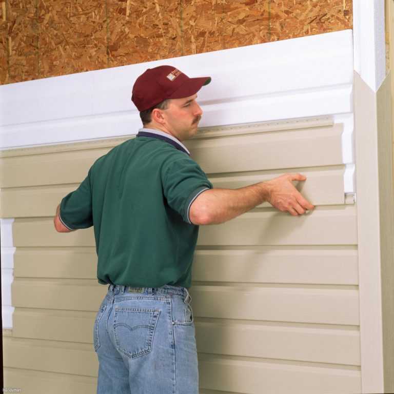 Фасадный сайдинг для наружной отделки дома – сравнение материалов, фото и видео
