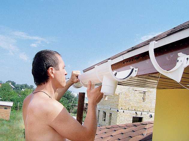 Водостоки для крыши своими руками из подручных материалов фото