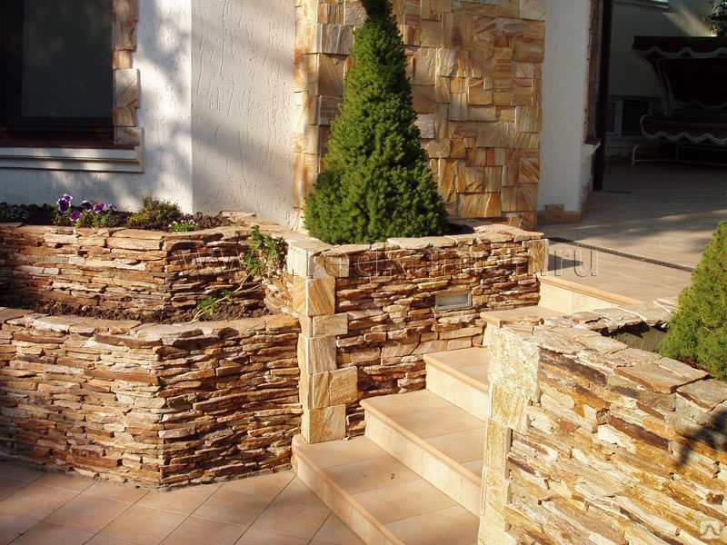 Облицовочный камень (55 фото): выбор отделочных материалов для декорирование каменной стены дома, наружная отделка и укладка колотого изделия