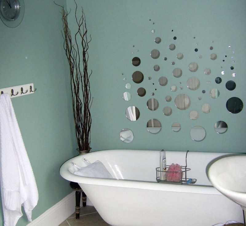 Чем отделать стены в ванной комнате кроме плитки? 65 фото: варианты дизайна. обои и другие материалы для отделки. чем можно обшить пол и стены вместо плитки?