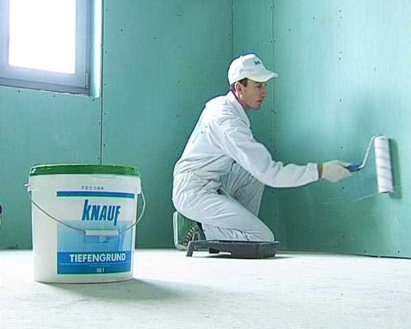 Шпаклевка стен под покраску: как правильно шпаклевать и нужно ли грунтовать, какую смесь выбрать
