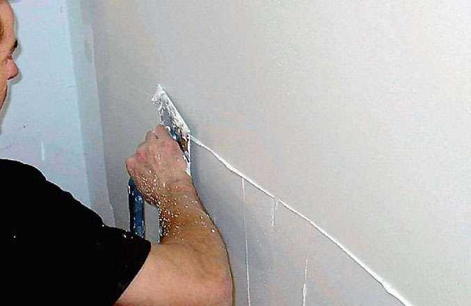 Особенности шпаклевки стен под покраску своими руками